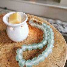 Load image into Gallery viewer, Beeswax Melts

